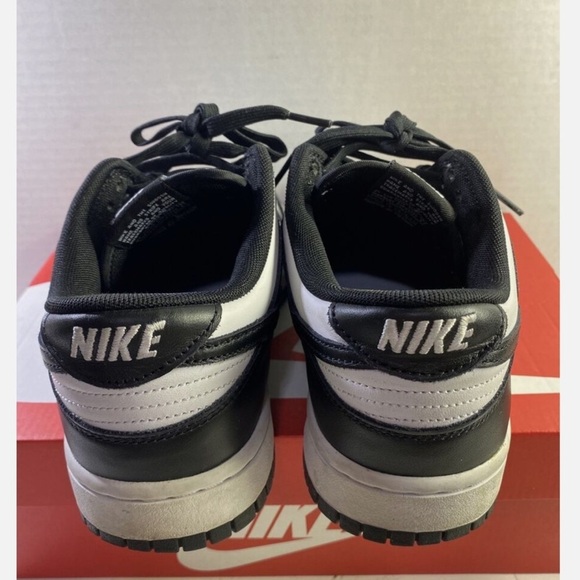 Nike SB Dunk Low leather low trainers Sz 9.5 Black White - Picture 6 of 12